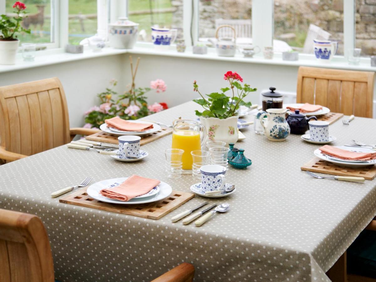 Higher Tresmorn Farm Bed & Breakfast Crackington Haven Luaran gambar